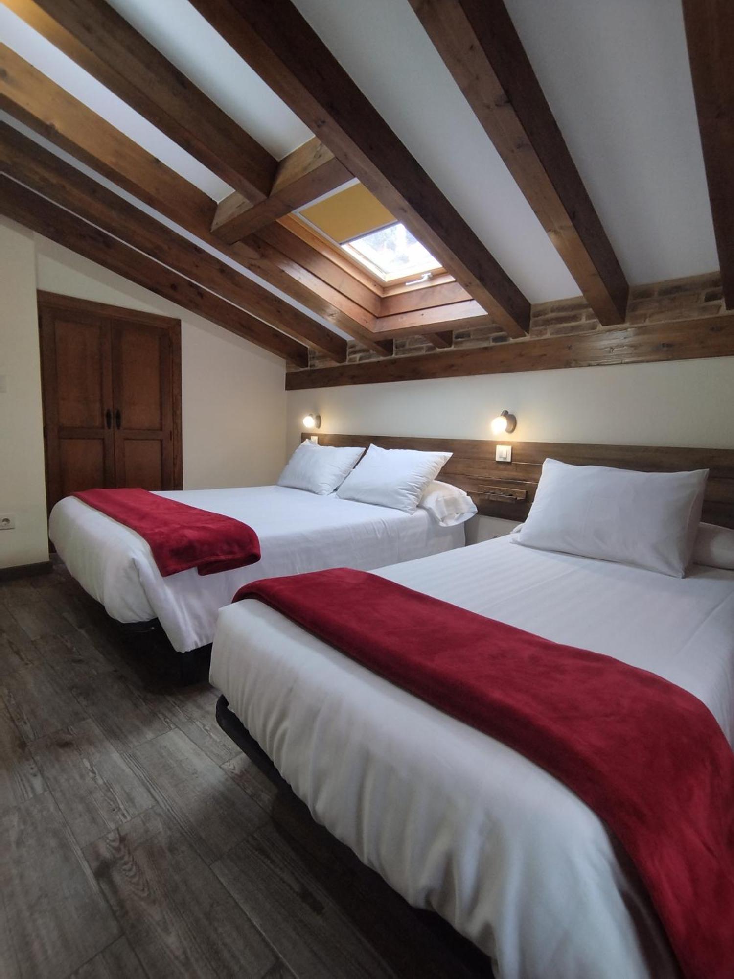 Apartamentos Legado De Santillana Сантильяна-дель-Мар Экстерьер фото