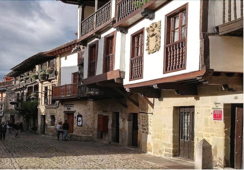 Apartamentos Legado De Santillana Сантильяна-дель-Мар Экстерьер фото